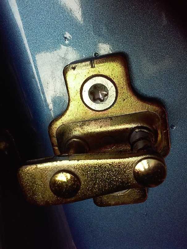 Руководство по ремонту daewoo matiz (дэу матиз) 1997 г.в. 10.6.5 регулировка фиксатора замка двери багажника