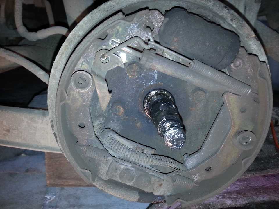 Ремонт тормозного цилиндра в автомобилях daewoo (nexia и lanos) своими руками
