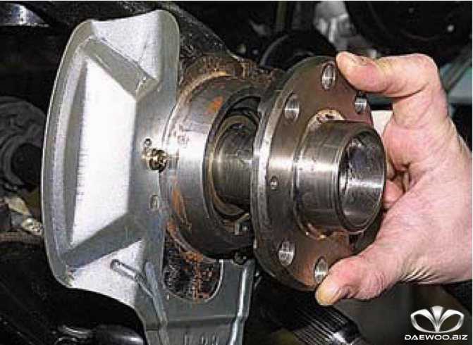 Chevrolet lanos: замена подшипника средней ступицы - ходовая часть - руководство по ремонту, обслуживанию, эксплуатации автомобиля chevrolet lanos
