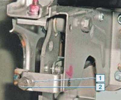 Chevrolet lanos: замена регуляторов тормозных сил - тормозная система - руководство по ремонту, обслуживанию, эксплуатации автомобиля chevrolet lanos